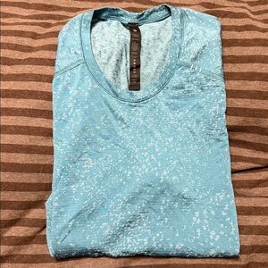Lululemon Light Blue Speckled T-Shirt